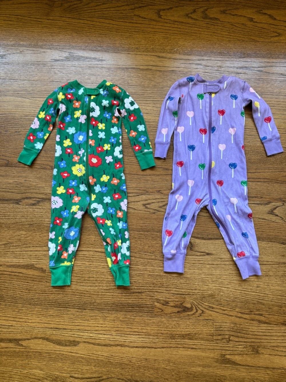 Hanna Andersson Green Floral & Purple Heart Footies Set